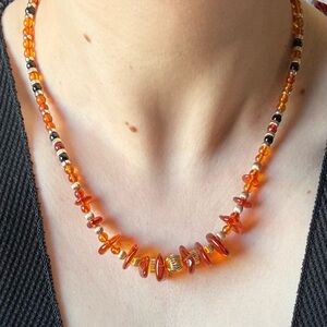 Vintage Retro Amber Nugget (UV Reactive) Beaded Necklace Gold Tone Spacers 18”
